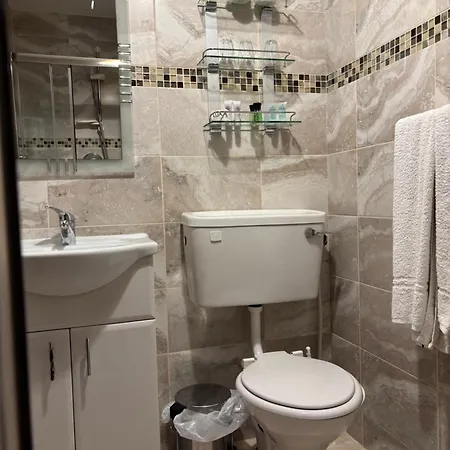 Ballindrum Farm Атай