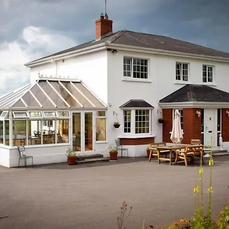 Ballindrum Farm Атай